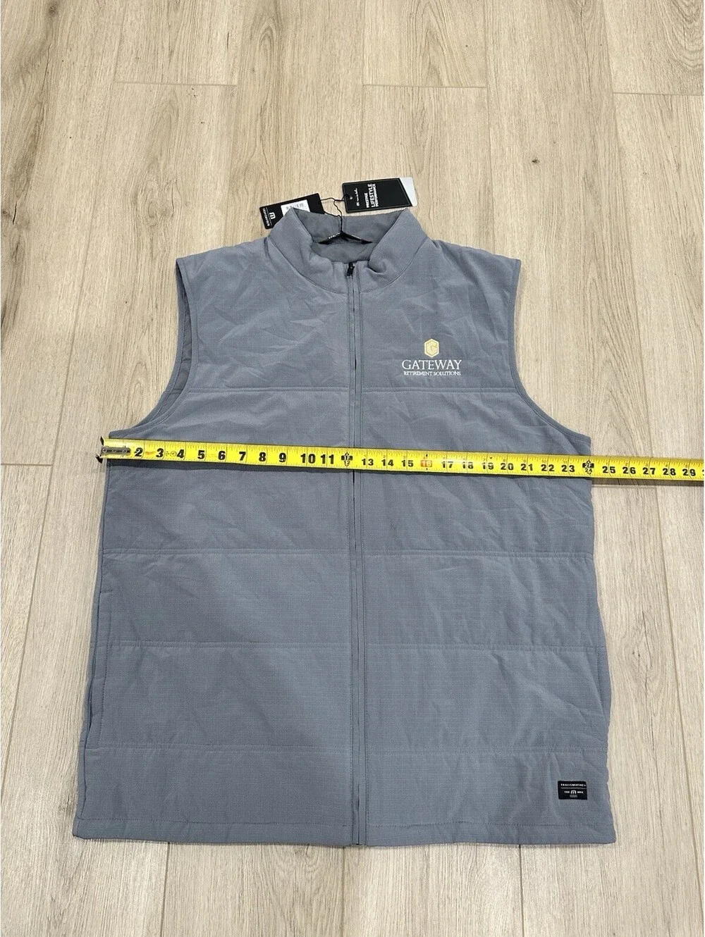 NWT Travis Mathew Vest Men’s XL Gray Cold Bay Quiet Shade Puffer Golf TM1MW463